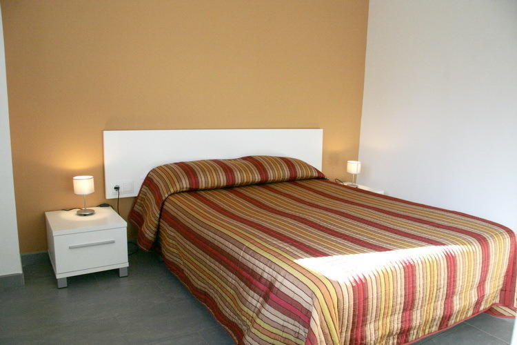Aparthotel Carmelita Sant Privat de Bas Zimmer foto